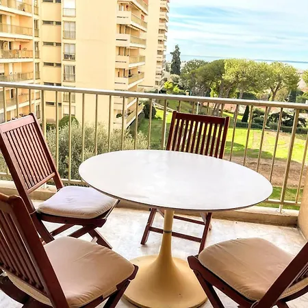 Dans Belle 6 Personnes Piscine Et Tennis Apartmán *